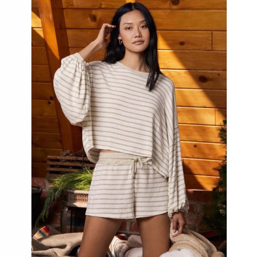 Lulus Act Casual Tan White Striped Balloon Sleeve Lightweight Oversized Knit Top